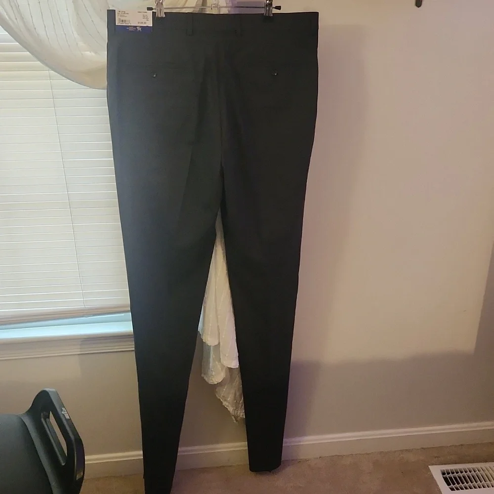 Hart Schaffner Marx Charcoal Dress Pants Classic Style - Picture 4 of 4